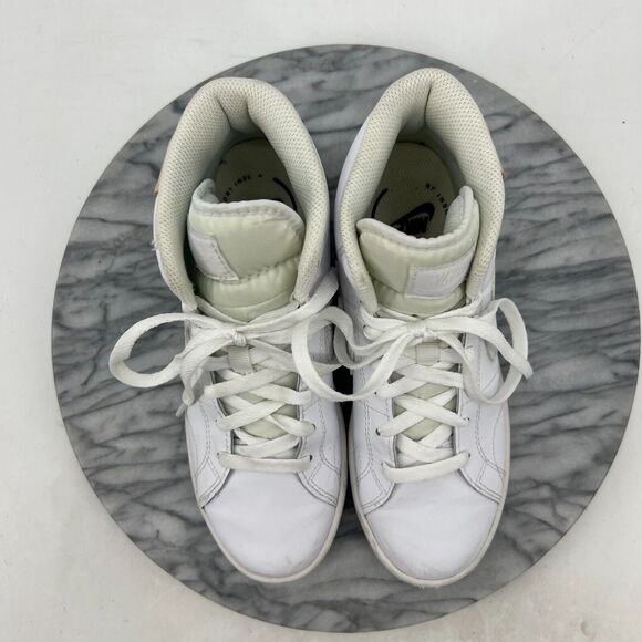 Nike Court Royale 2 Sneaker Womens 6.5 White Mid Top Casual Athletic CT1725-100 - Picture 8 of 12